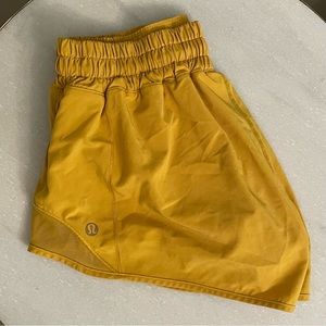 LULULEMON Hotty Toddy Shorts 2.5 in.